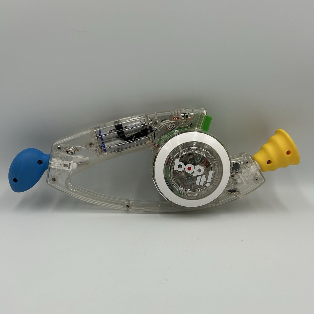 Bop It Clear See Through Handheld Electronic Game Pull Shout Twist Tested 2008 - Picture 4 of 7